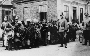 L’Europe des passages et l’histoire des communautés tsiganes en mouvement, des années 1860 aux années 1930 @ Espace Mendès France | Poitiers | Nouvelle-Aquitaine | France